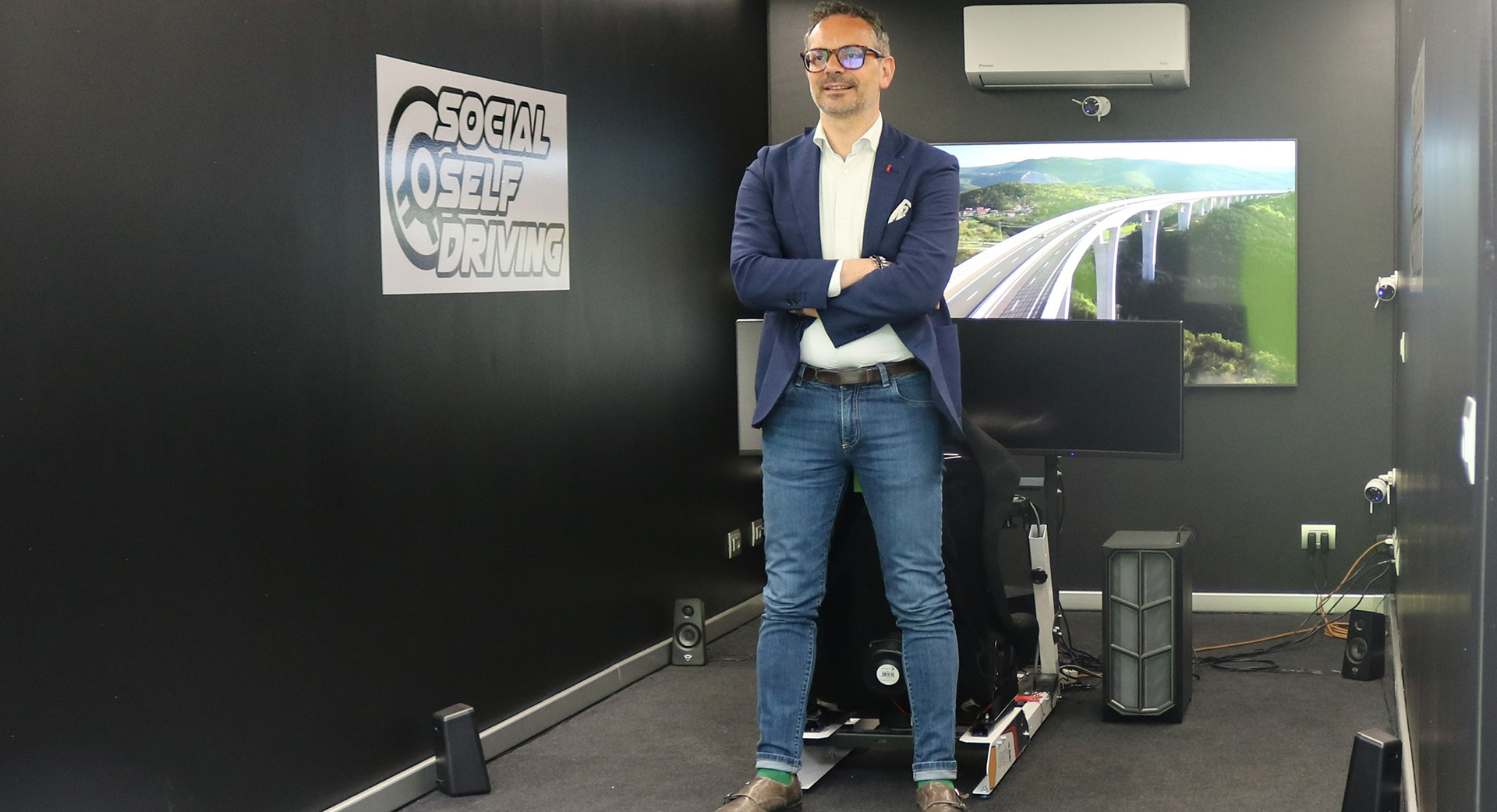 Reinova and Social Self Driving present the first model of autonomous and semi-autonomous driving